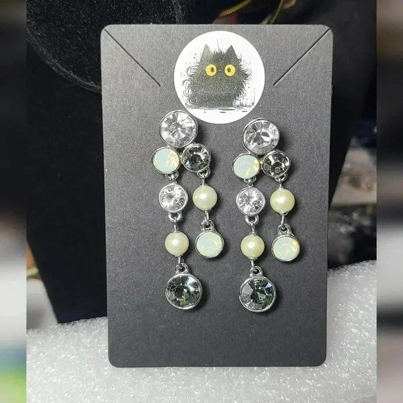 Givenchy crystal fuax opal pearl drop earrings slivertone stud earrings - Picture 13 of 16